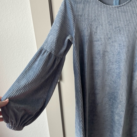 Altar’d State Velvet Powder Blue Long Balloon Sleeve Mini Dress Size XSmall - Picture 4 of 6